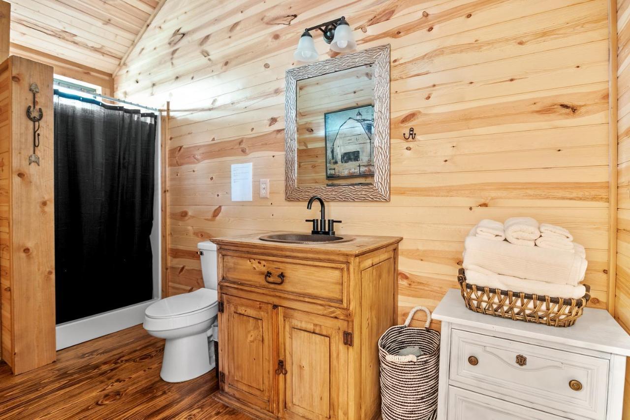 Hr Cabin 3- The Little Bear Cabin Фредериксберг Экстерьер фото